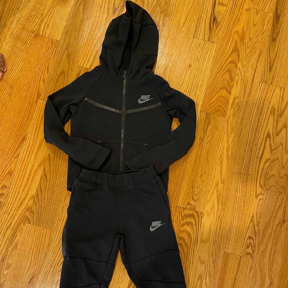 Nike tech toddler set